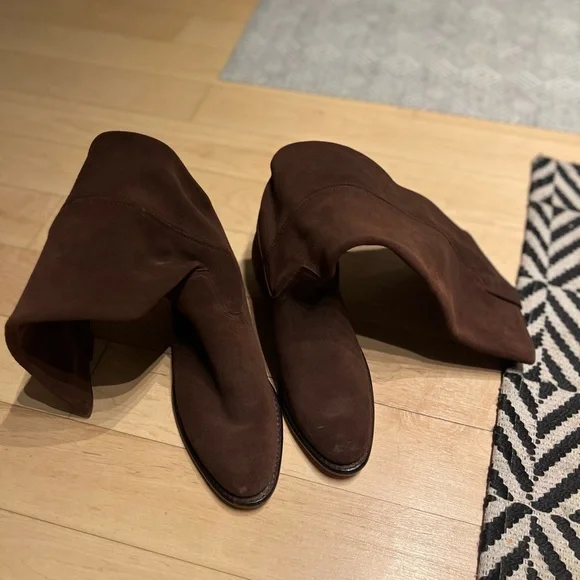 Frye suede tall riding boots stylish and never used y2k boots run 7in width. - Picture 2 of 13